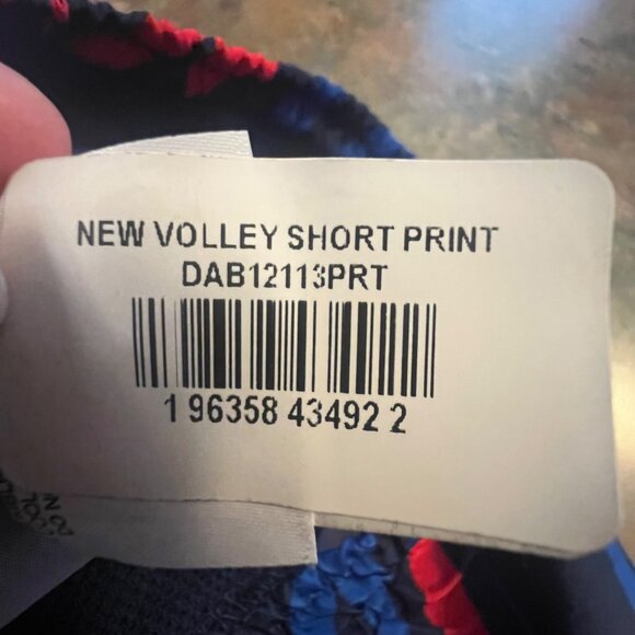 DSG Boys‎ Volley Short Print, Size Large, Red & Blue Zigzag Pattern - Picture 6 of 9